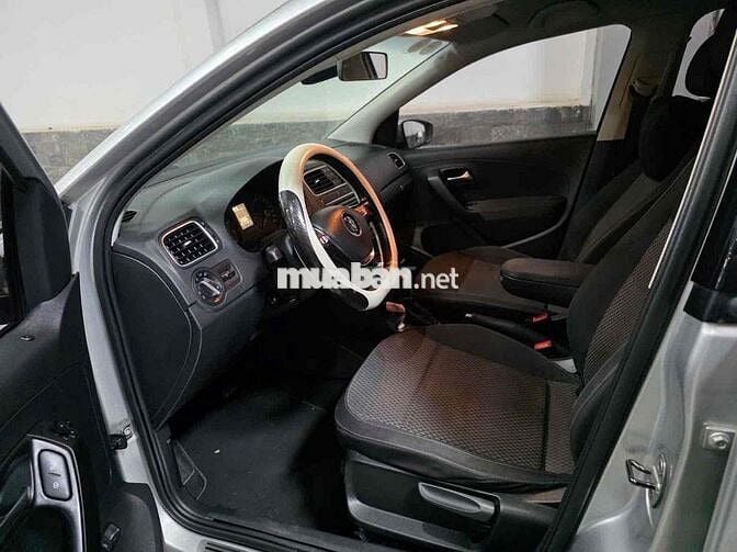 Volkswagen Polo sedan 2016 107k km Bạc