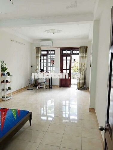 Cần cho thuê nhà PTHT khu An sương.DT 4 x20 .1 trệt 3Lầu 4PN 5WS  