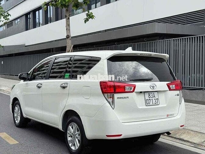 Toyota Innova 2.0G 2018 Số tự động Trắng