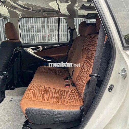 Toyota Innova 2.0G 2018 Trắng 7 chỗ