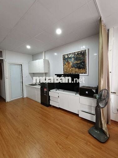 Cho thuê nhà Hoàng Hoa Thám 50m², 4 tầng, full nội thất, gần Hồ Tây