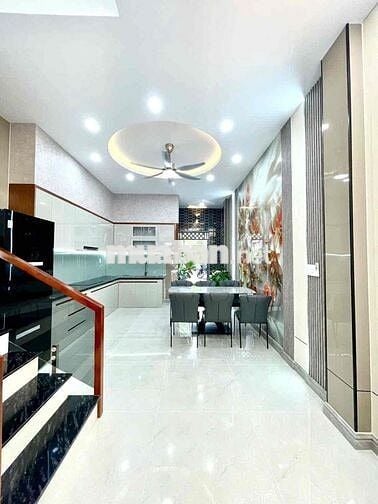 BÁN NHÀ PHỐ 3 Lầu Hoàn Công- Gần Siêu Thị Aeon Bình Dương .KDC An Nih
