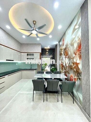 BÁN NHÀ PHỐ 3 Lầu Hoàn Công- Gần Siêu Thị Aeon Bình Dương .KDC An Nih