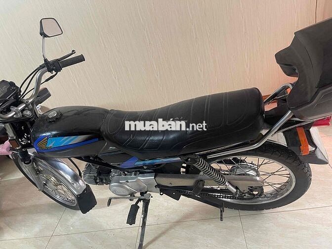 Honda Win 100 Đen Cổ điển