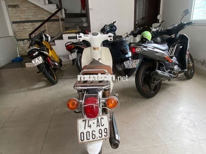 Honda Cub Trắng Số Xăng
