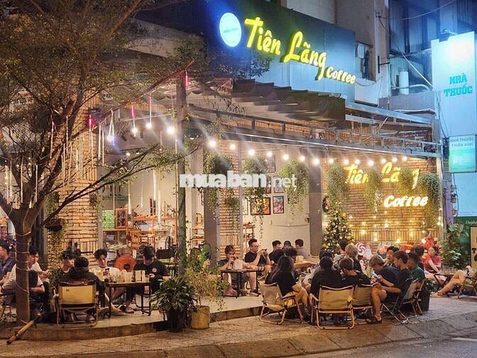 Quản lý nhân viên cà phê 
