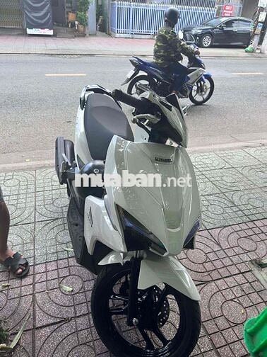 Honda Air Blade Trắng