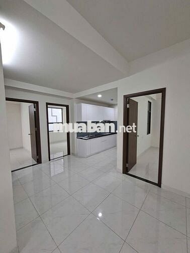 Cho thuê Green River 3 phòng ngủ 2wc giá 11tr có 3 máy lạnh, rèm 1-9 ở