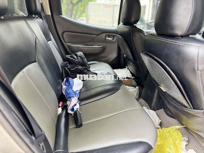 Mitsubishi Triton Xám Xe bán tải