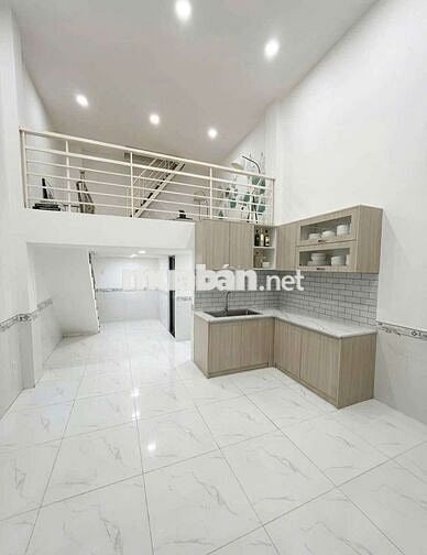 Bán Nhà Đẹp 1 trệt 1 lửng 1 lầu Đường Lương Văn Can P15 Q8
