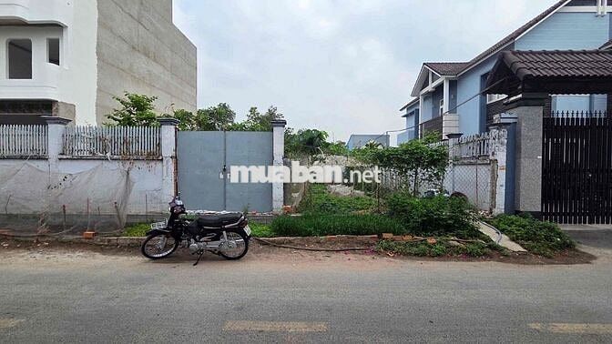 Đất 5x19m Shr MT Tân Hiệp 39-40 Cách Lê Thị Lơ 30m.