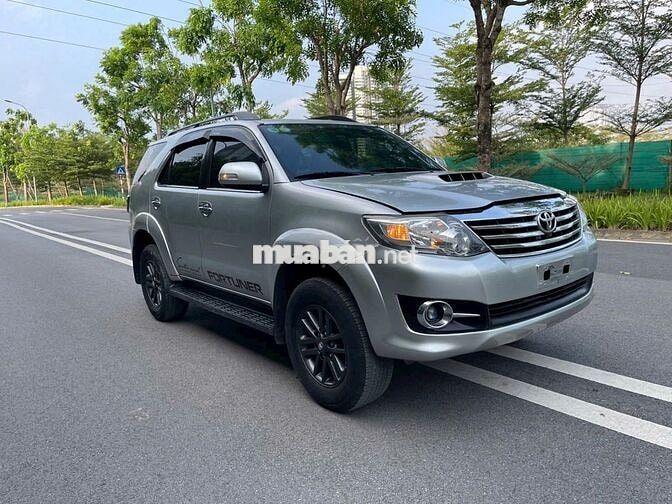 Toyota Fortuner 2.5MT - 2015
