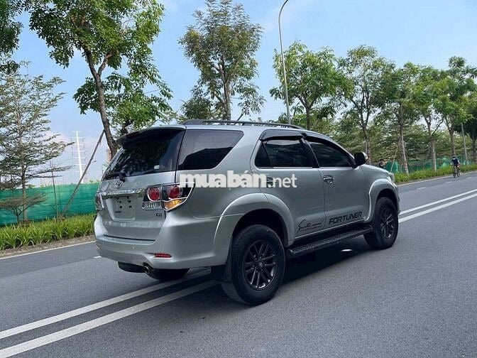 Toyota Fortuner 2.5MT - 2015