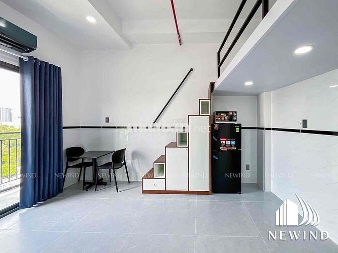 Căn Duplex Ban công Rộng 40m2 có MGR Ngay Hồng Lạc - Đồng Đen - Ni Sư