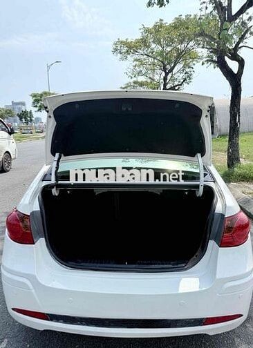 Hyundai Avante 2011 Trắng Tự động