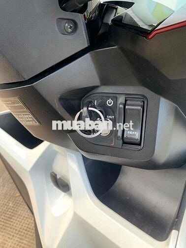 Honda Click 125 2025 Đỏ trắng 9000 km