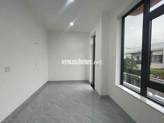 CHO THUÊ NHÀ 3PHÒNG NGỦ GẦN KCN ĐẠI ĐĂNG & TRƯỜNG CHỢ PHÚ MỸ