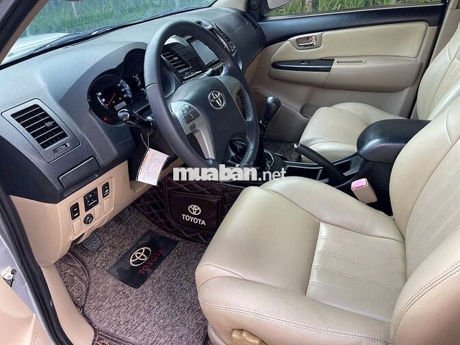 Toyota Fortuner 2.5MT - 2015