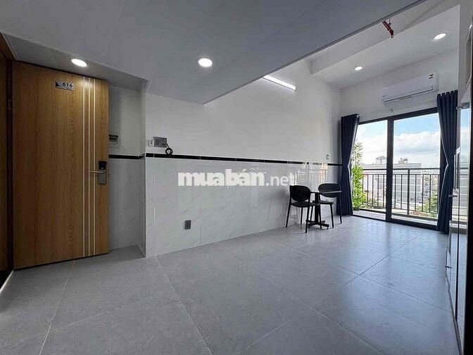 Căn Duplex Ban công Rộng 40m2 có MGR Ngay Hồng Lạc - Đồng Đen - Ni Sư
