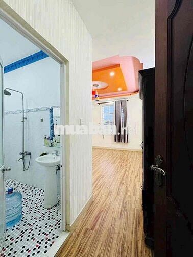 NHÀ 4 LẦU MẶT TIỀN KDC CHÁNH NGHĨA