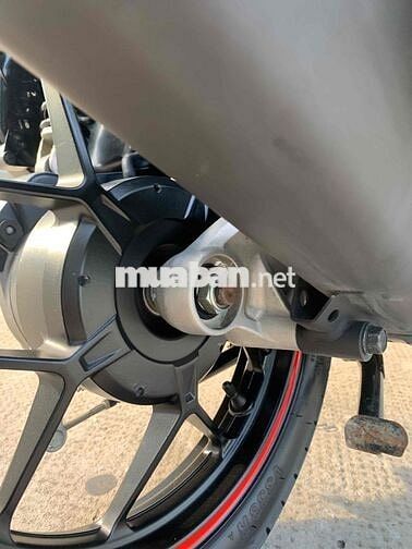 Honda Click 125 2025 Đỏ trắng 9000 km