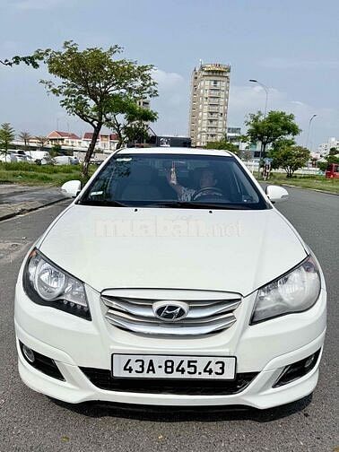 Hyundai Avante 2011 Trắng Tự động