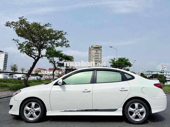 Hyundai Avante 2011 Trắng Tự động