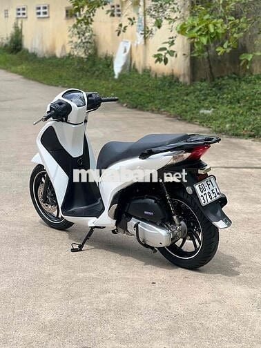 Honda SHVN 125cc Sporty Trắng Đen 2014 Leng Keng