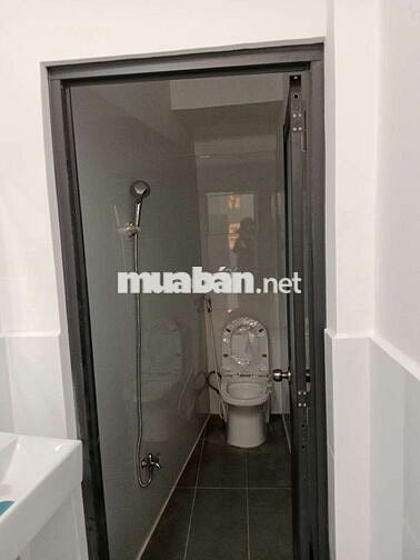 Giá 1tỷ 850. Nhà Lưu Hữu Phước p15 q8. 3,3x5m. 2 lầu 2pn