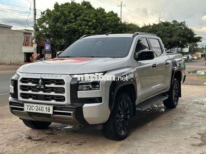 Mitsubishi Triton Athlete 4x4 2024 Trắng 31.000 km