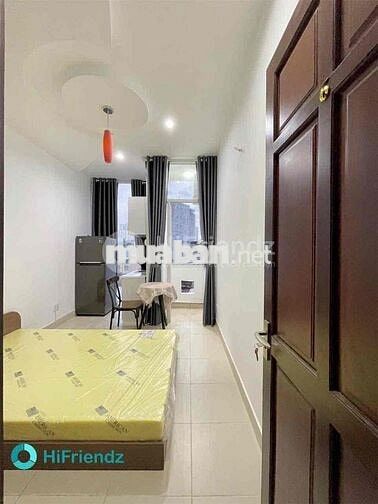 Phòng Ban công Full Nội Thất Nguyễn Khoái Q4 thuận tiện di chuyển Q1