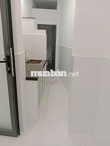 Giá 1tỷ 850. Nhà Lưu Hữu Phước p15 q8. 3,3x5m. 2 lầu 2pn