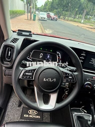 Kia Sonet 2022 Số sàn 24197 km Đỏ