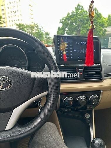 Toyota Vios 1.5E 2015 Số sàn Vàng cát
