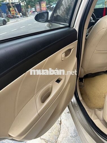 Toyota Vios 1.5E 2015 Số sàn Vàng cát