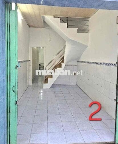 Sát mặt tiền An Bình . Quận 5 - 5pn - nở hậu L