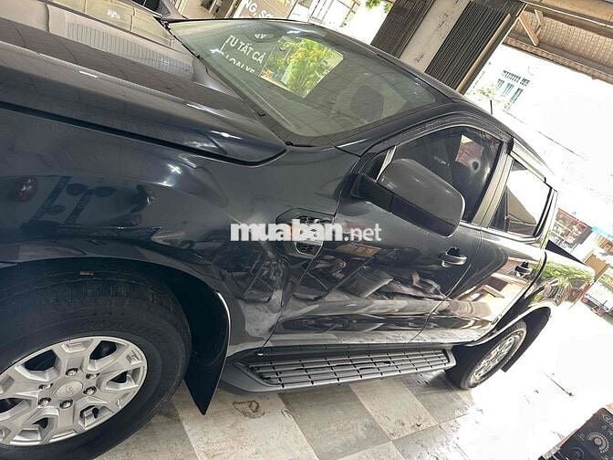 Ford Ranger XLS 2020 2.2 1 cầu STD Đen