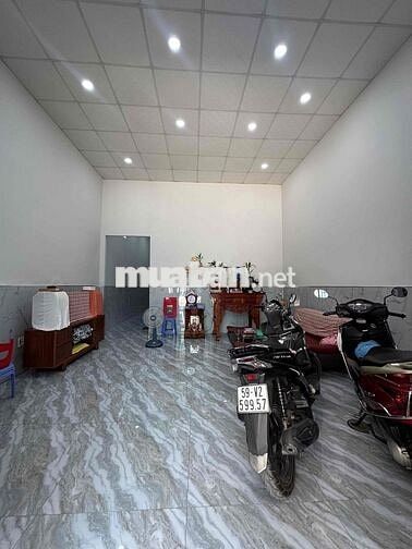 Nhà Cấp 4 - Sổ Hồng Riêng giá: 1Ty550 còn thương lượng
