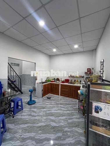 Nhà Cấp 4 - Sổ Hồng Riêng giá: 1Ty550 còn thương lượng