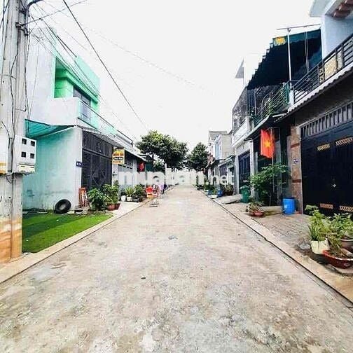 Đất SHR KDC Dt 60m2 tc 100% gần sân bóng Hố Lang