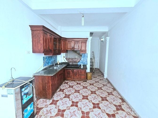 Chính chủ cho thuê cả nhà mặt phố cổ Thụy Khuê 30m x 6 tầng giá 17tr