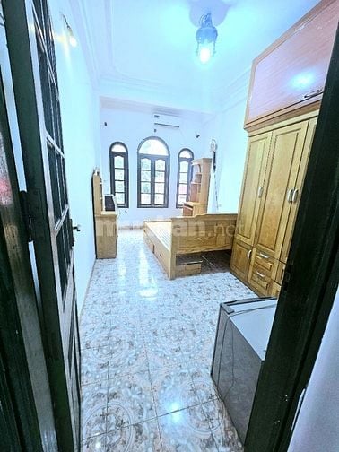 Chính chủ cho thuê cả nhà mặt phố cổ Thụy Khuê 30m x 6 tầng giá 17tr