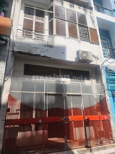 Cần tiền trả nợ bán nhà rẻ hơn thị trường