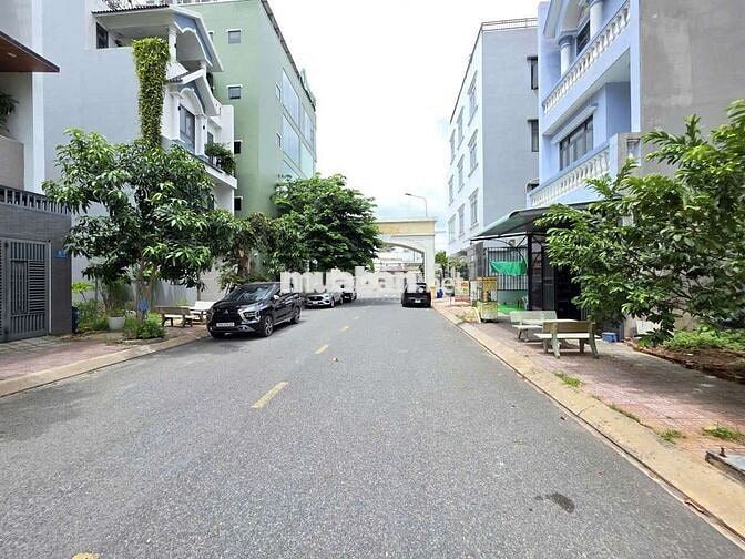 Đất Trục chính kdc Phú Hồng Thịnh phường Bình An Tp Dĩ An 