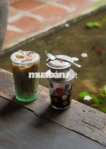 Chi nhánh Cà phê tuyển nhân viên nam nữ bán hàng 