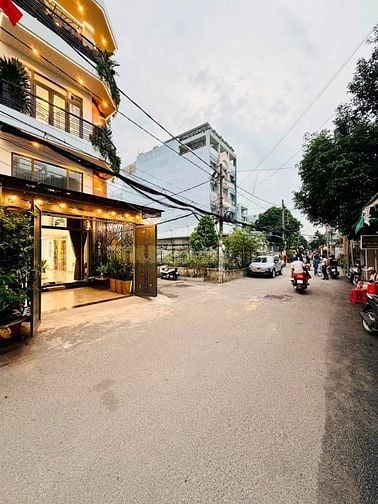 HAI MẶT TIỀN ĐÃ HIẾM RỒI THÌ VỚI CĂN 3 MẶT TIỀN NÀY THÌ CÀNG  HIẾM