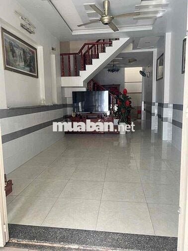 cần bán nhà hẻm xe hơi gần tiện ích