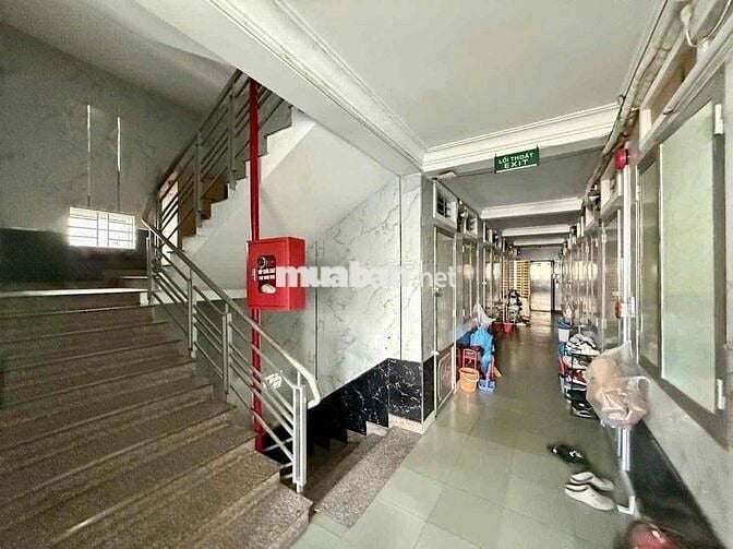 • ĐẠI HỌC CÔNG THƯƠNG - KHOÁN 120tr/tháng •