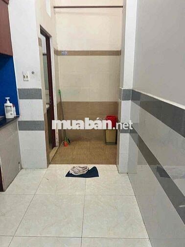 cần bán nhà hẻm xe hơi gần tiện ích