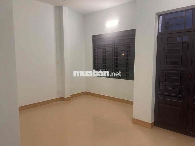 Nhà 1 trệt 1 lầu DT 5x18m gồm 3PN 2WC tại đường 6 Linh Tây Thủ Đức